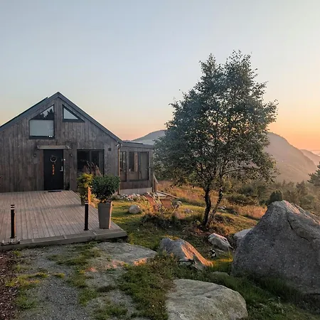 Holiday home New Off-grid Near Preikestolen And Stavanger