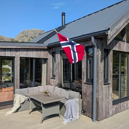Holiday home New Off-grid Near Preikestolen And Stavanger